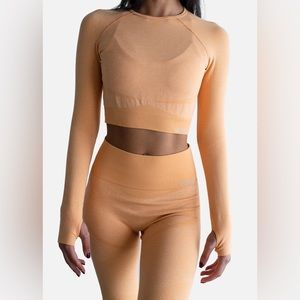 Vitae Apparel SET - Cropped Long Sleeve and Full Length Leggings